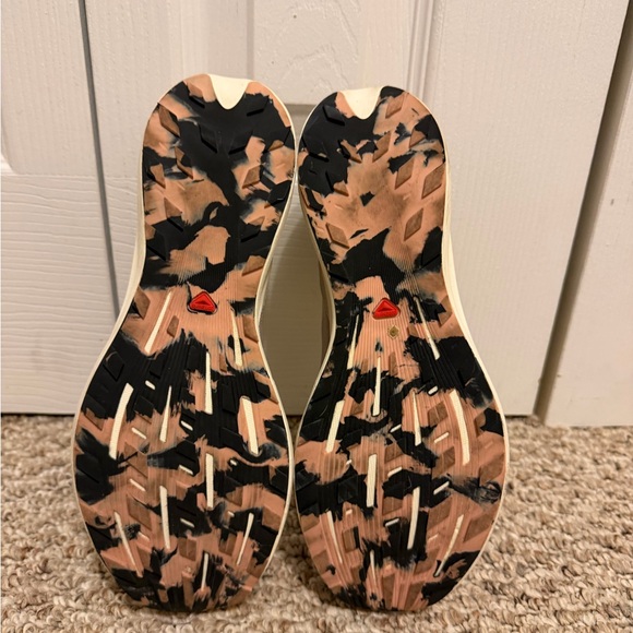 Salomon Pulsar Sportstyle Shoes Cream Pink/Mauve Great condition - Picture 3 of 5